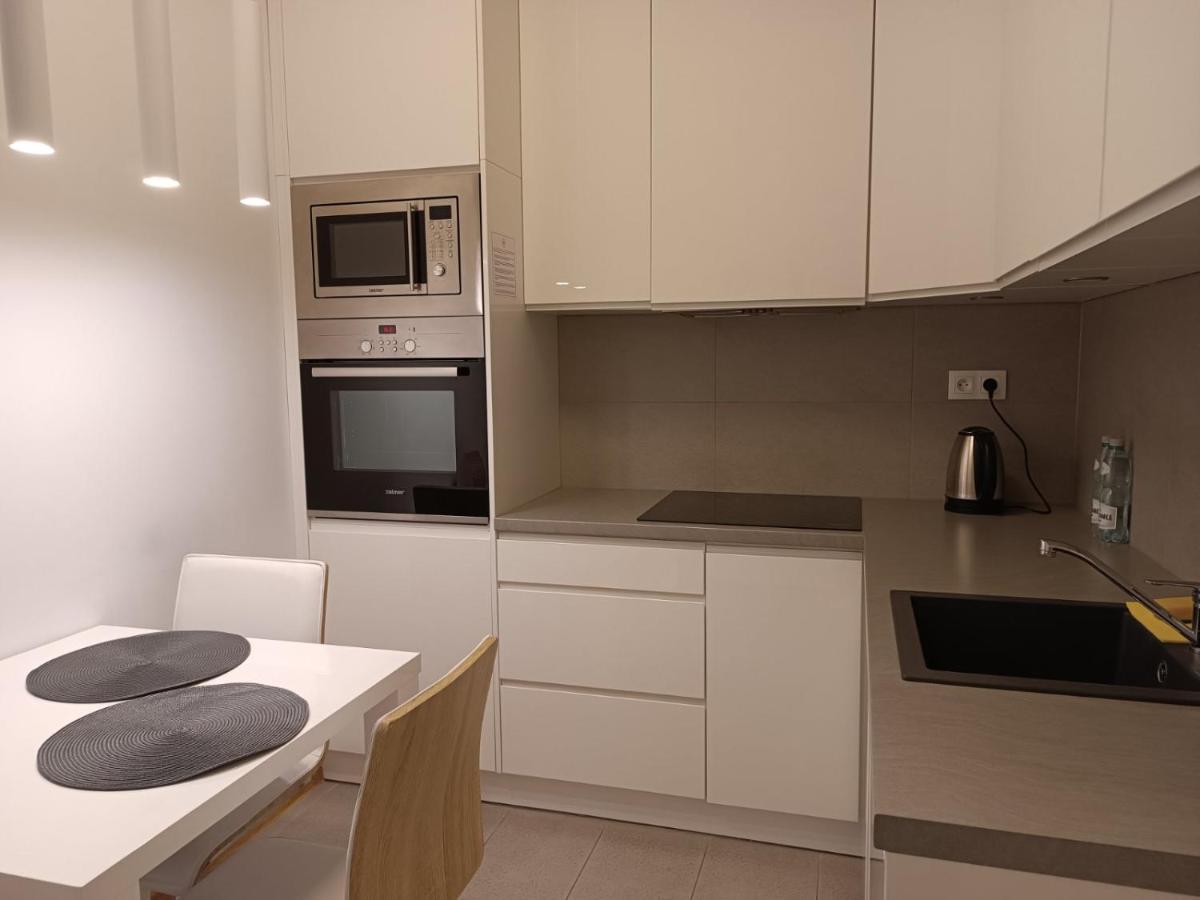 Aleje Jerozolimskie Apartment